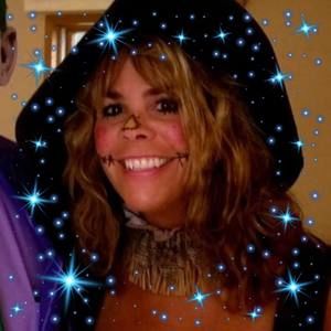 Meet your Posher, Jeanine